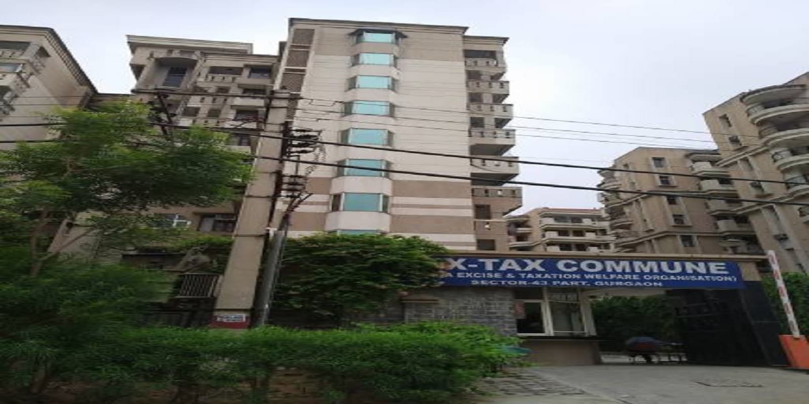 Hextax Commune Apartment for Sale CGHS in Sector 43 Gurgaon