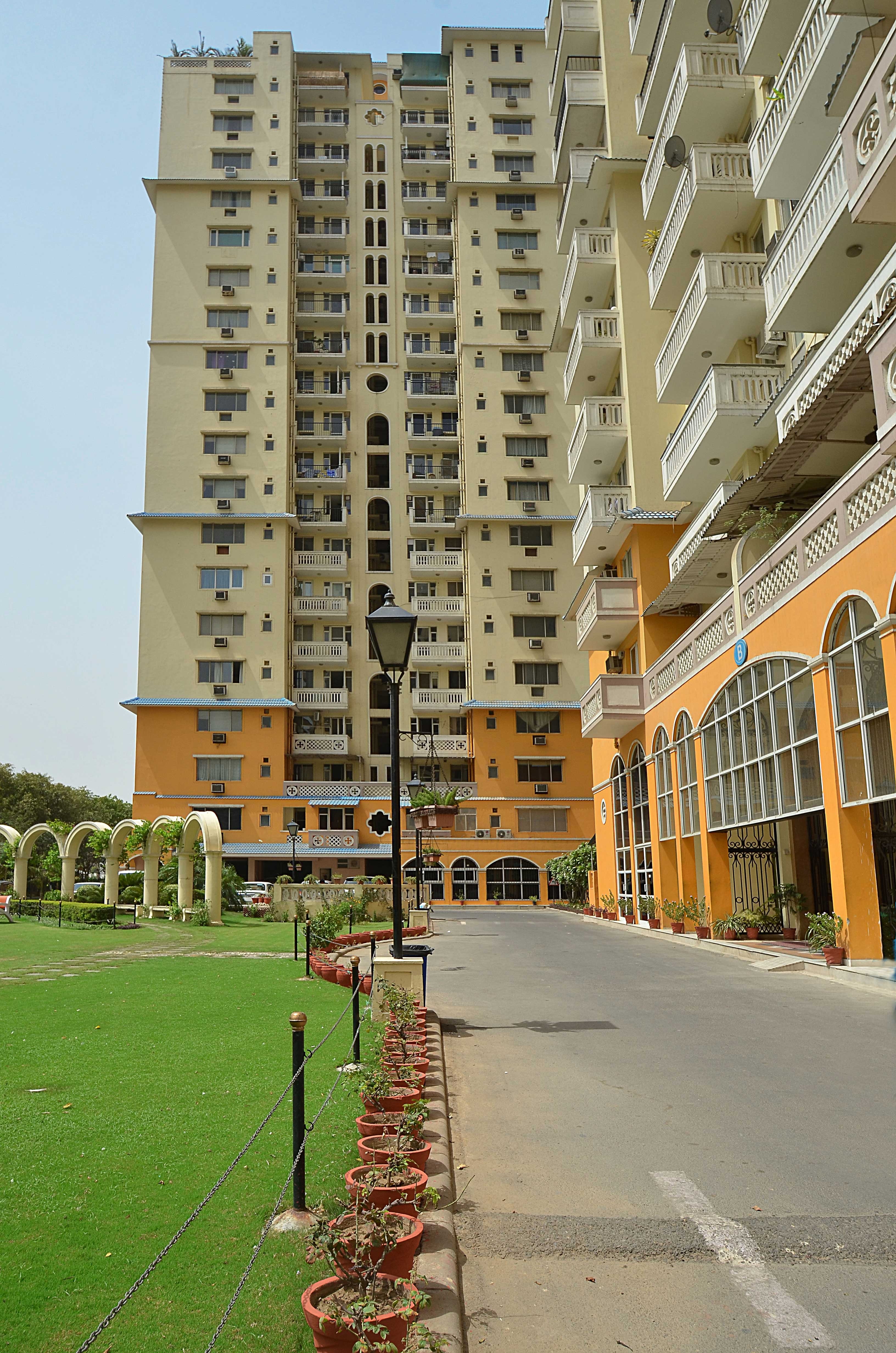 Apartment For Sale in Richmond Park DLF Phase 4 Gurgaon