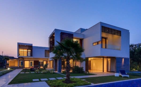 Running Guest House For Sale On Main Road  In Huda Sector 57 Gurgaon 