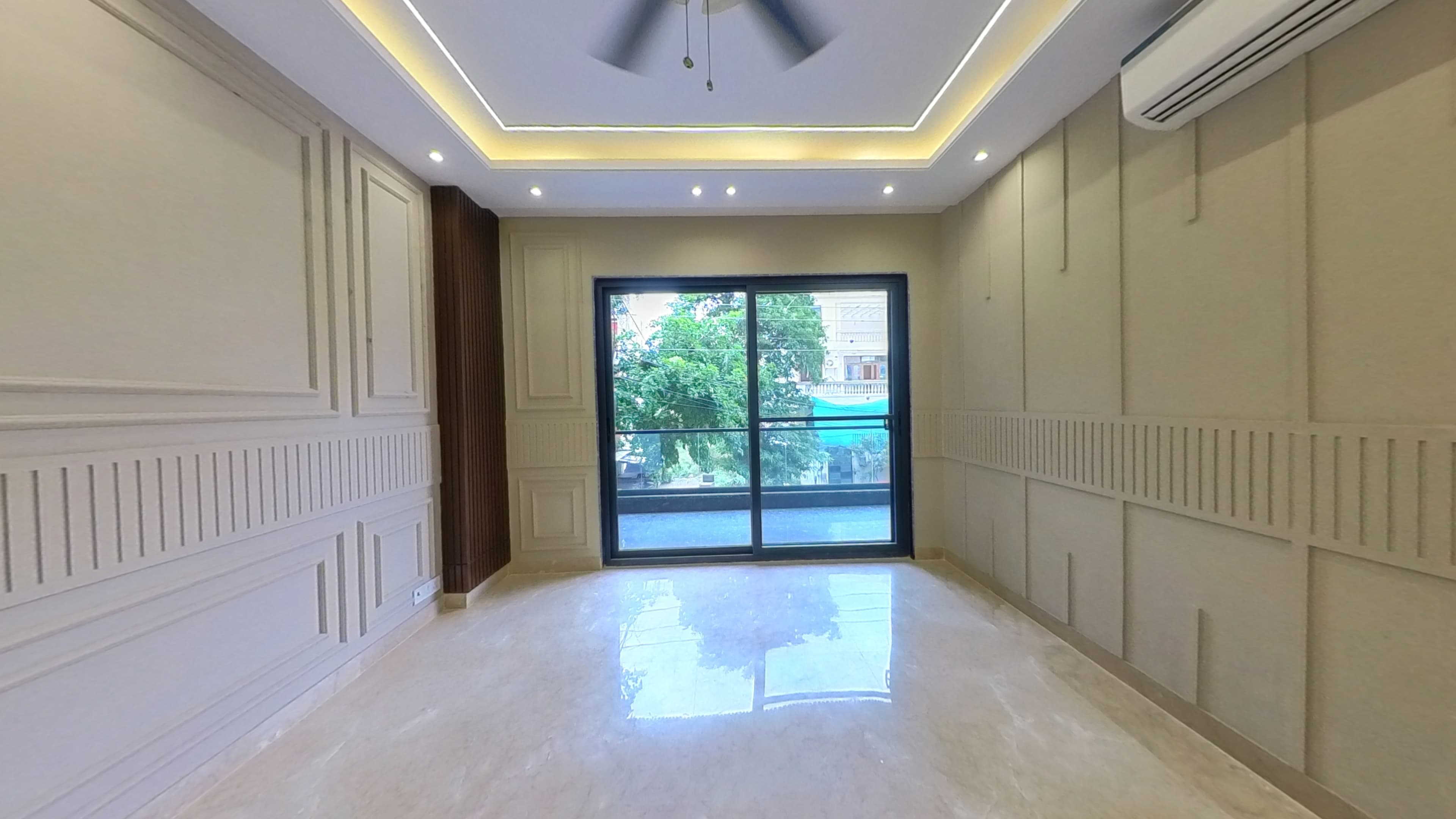 DESIGNER 4BHK BUILDER FLOOR IN SUSHANT LOK 1 GURGAON