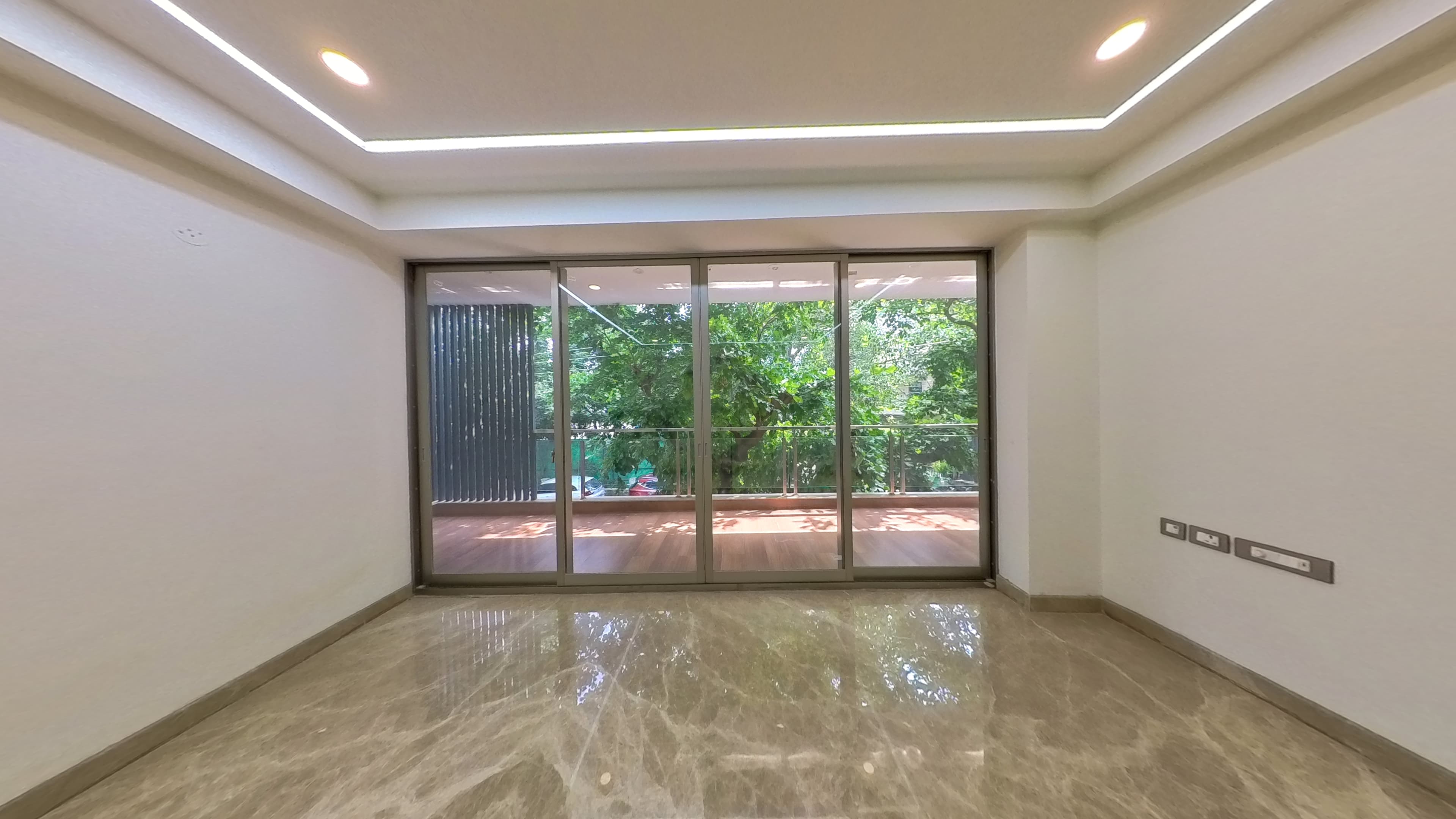 4BHK SPECIOUS BUILDER FLOOR IN DLF1 GURGAON 