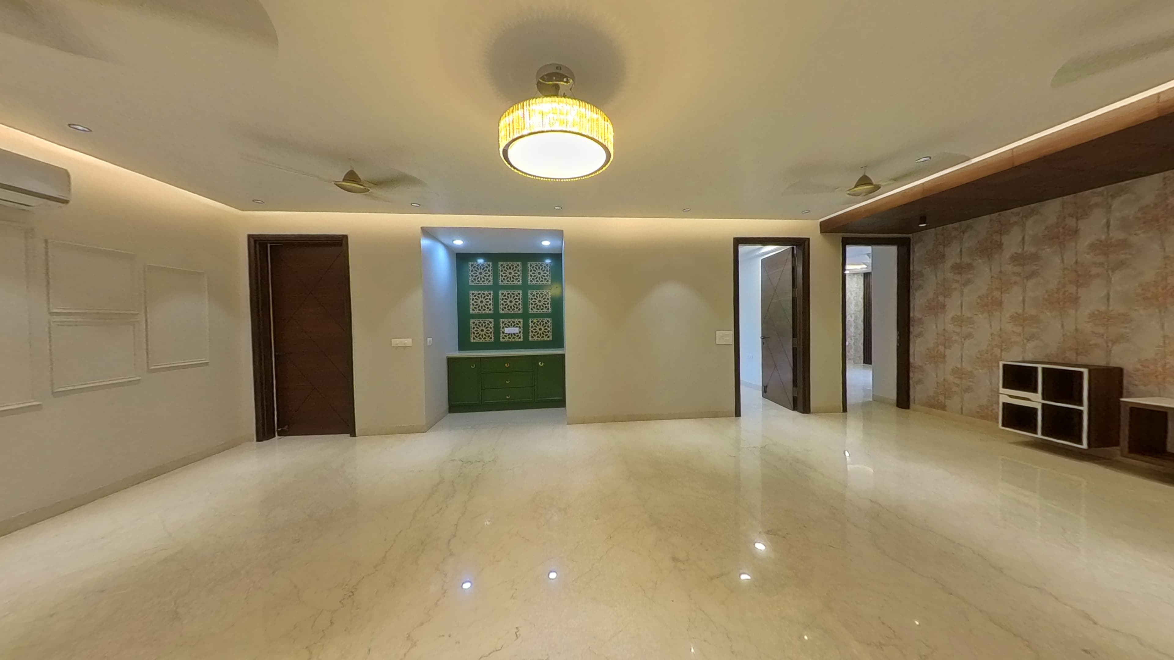 LUXURY 4BHK INDEPENDENT BUILDER FLOOR IN SOUTH CITY 1 GURGAON