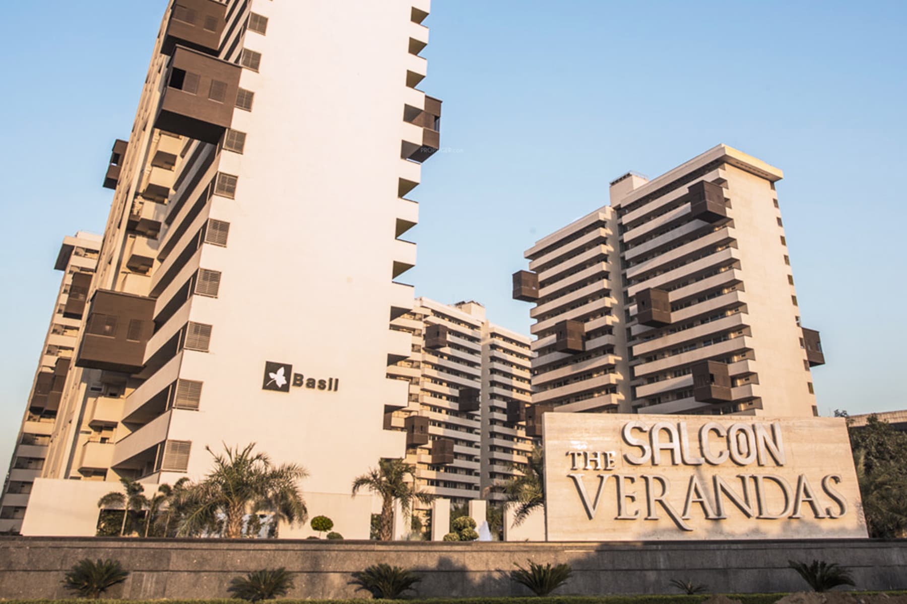 Super Luxury Apartment For Sale The Verandas(salcon) On Golf-Course Road Gurgaon 