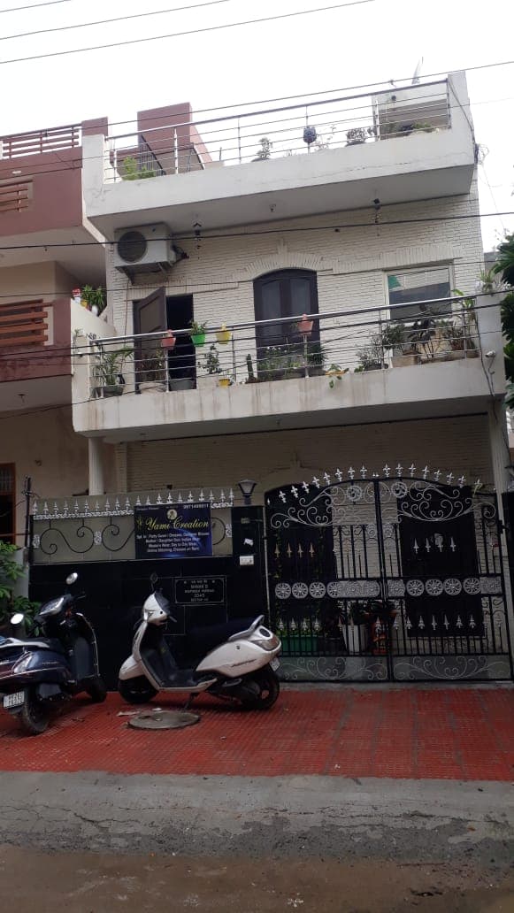 Built-Up Duplex Kothi For sale In Sushant Lok 1 Gurgaon 